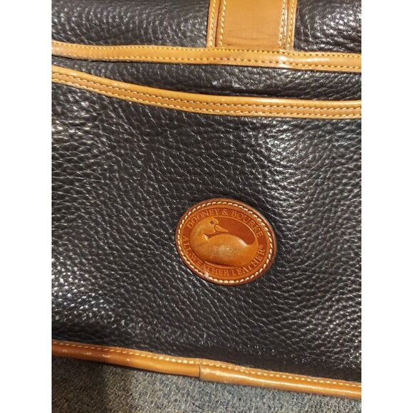 Vintage Dooney and Bourke Equestrian Crossbody Bag Pebbled Leather Black - Picture 4 of 16